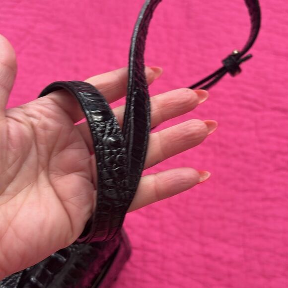 Brahmin Elegant Black patent leather Crocodile-Embossed Crossbody Bag - Picture 11 of 14